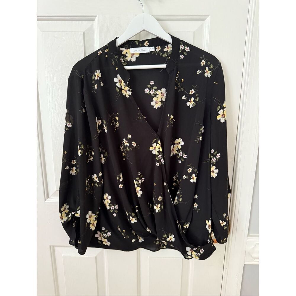 All In Favor Black Floral Surplice Cross Over Blouse sz XXL NWOT
